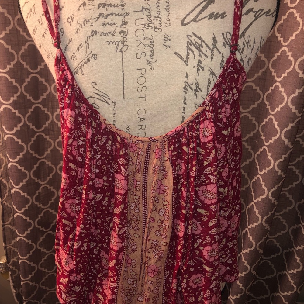 Floral cropped tank top - Picture 2 of 3